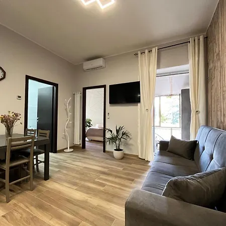 House Via Vicenza 25 *